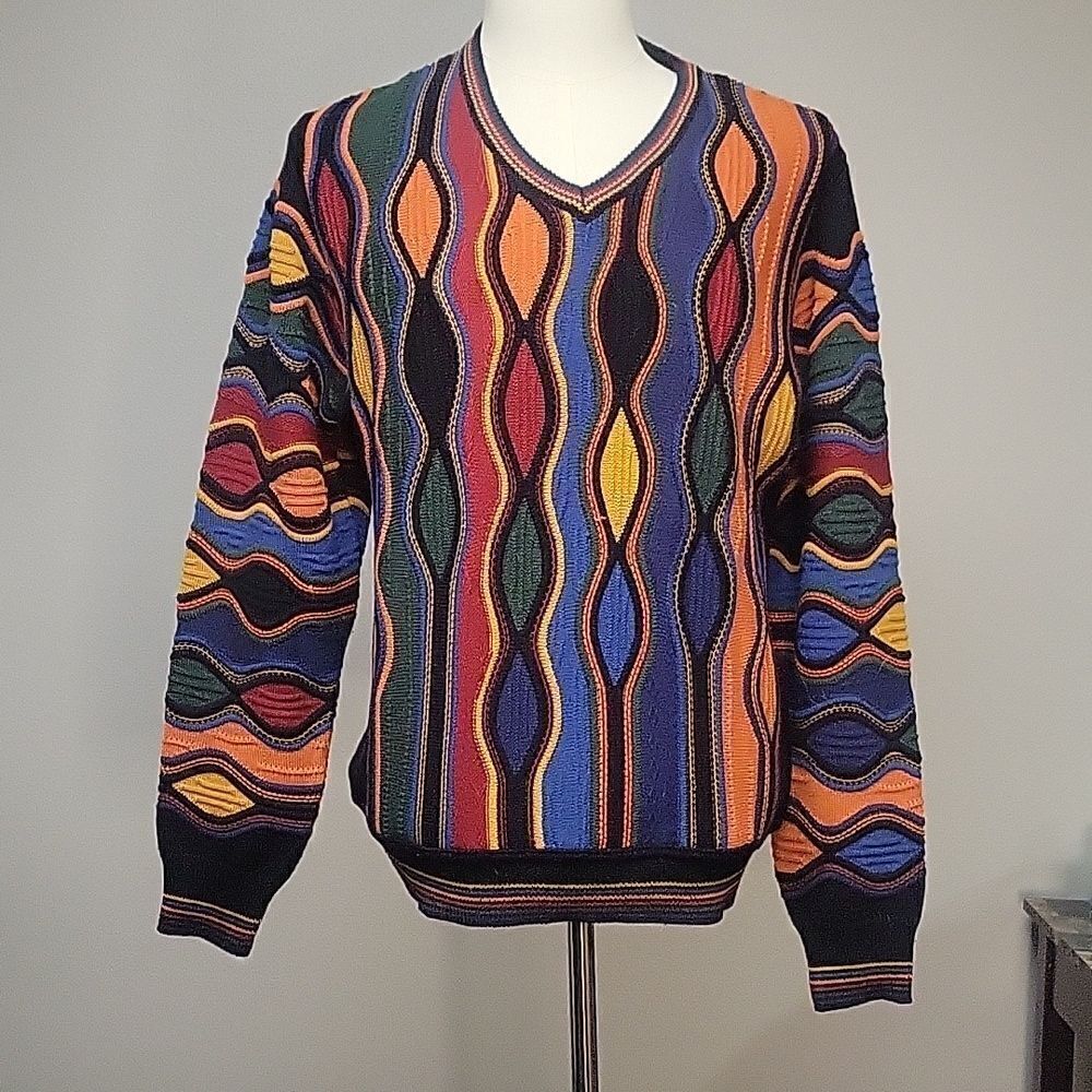 ruggeri Merino Wool blend Coogi inspired v-neck. Made in Italy